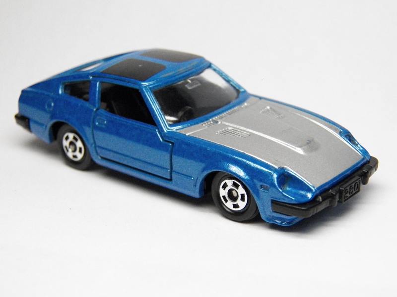 Illustration for article titled Monday Mail HAWL Tomica BlueStreak and Skyline 2000 Turbo GT-ES